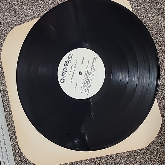 Vintage Vinyl, New Cuts Hometown Album No 8 - Picture 5 of 6